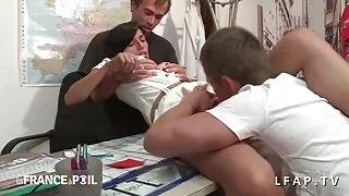 Horny stepson fucks Stepmom аманд байхад аав нь гэртээ байхгүй