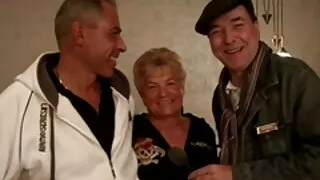 Залуу орос эмэгтэй авдаг хүслэн халзан pussy Зөндөө