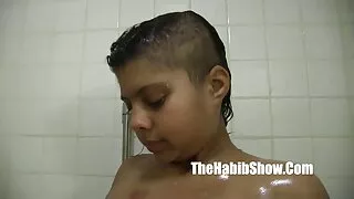Тэр өгсөн залуу долоох түүний pussy, харин биш үү татгалзах Шулуун гэдсээр