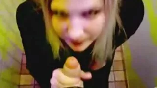 Сайхан дэгдээхэйн sucks түүний новш асар эрт өглөө орондоо