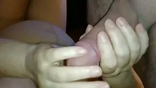 Залуу эмэгтэй нь том milkings хүүхэлдэйн fucks нь Түүний амраг